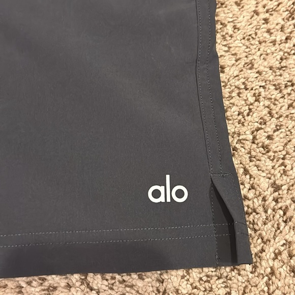 Men’s XL Alo shorts - Picture 2 of 5